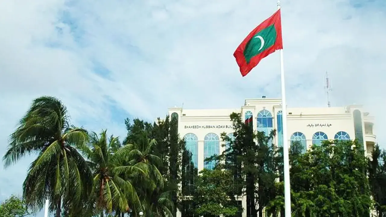 ভিসা-ফি বকেয়া থাকলে দেশে ফিরতে হবে মালদ্বীপ প্রবাসীদের