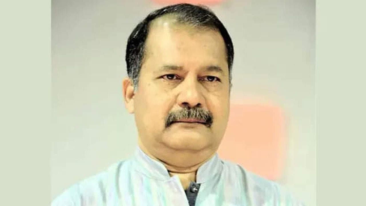 তুখোড় ছাত্রনেতা থেকে তথ্যমন্ত্রী: জহির উদ্দিন স্বপনের দীর্ঘ রাজনৈতিক পথচলা