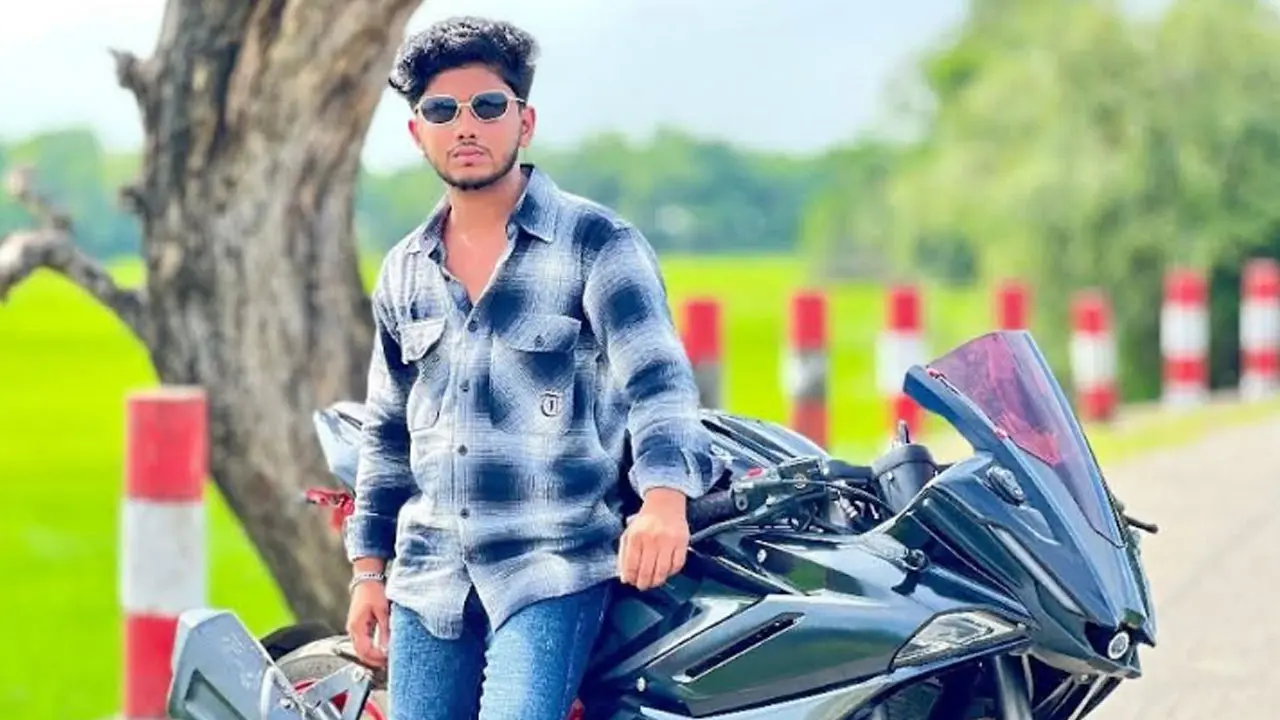 একমাত্র সন্তানের মরদেহও পেল না বাবা-মা