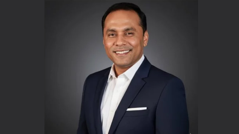 লন্ডনের রেস্টুরেন্টে কাজ করে খরচ জোগানো কায়সার কামাল আজ ডেপুটি স্পিকার