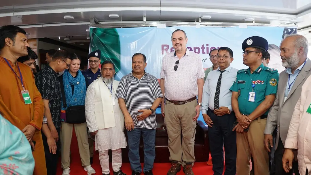 বরিশালের নদী-প্রকৃতিতে মুগ্ধ মার্কিন রাষ্ট্রদূত