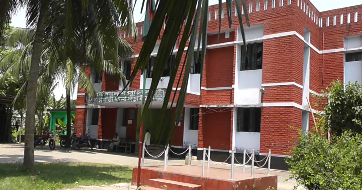নড়াইলে দুইপক্ষের সংঘর্ষে ৫ জন গুলিবিদ্ধ আহত ৮