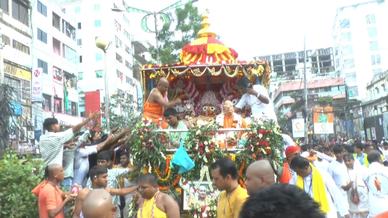 নারায়ণগঞ্জে অনুষ্ঠিত হলো রথযাত্রা