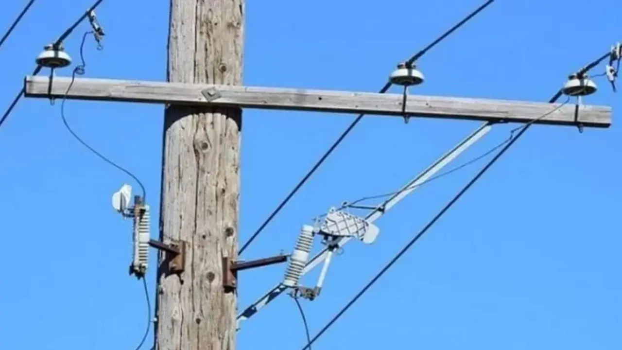 ফরিদপুরে বৈদ্যুতিক শট সার্কিটে দগ্ধ হয়ে কিশোরের মৃত্যু