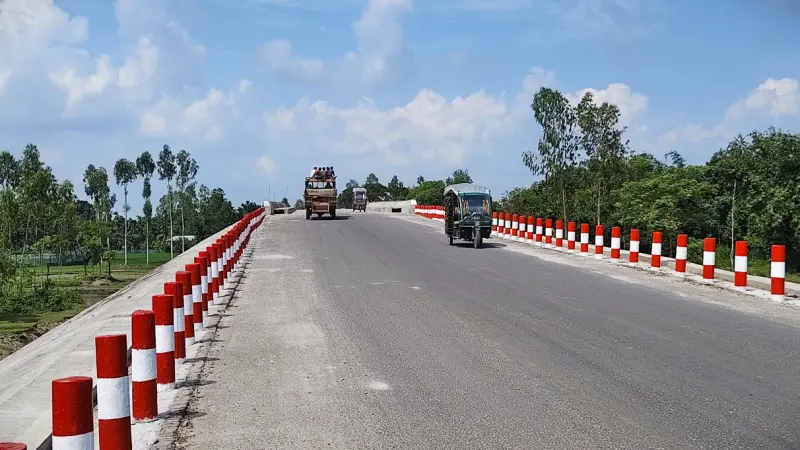 নারায়ণগঞ্জে লরির ধাক্কায় দোকান কর্মচারীর মৃত্যু