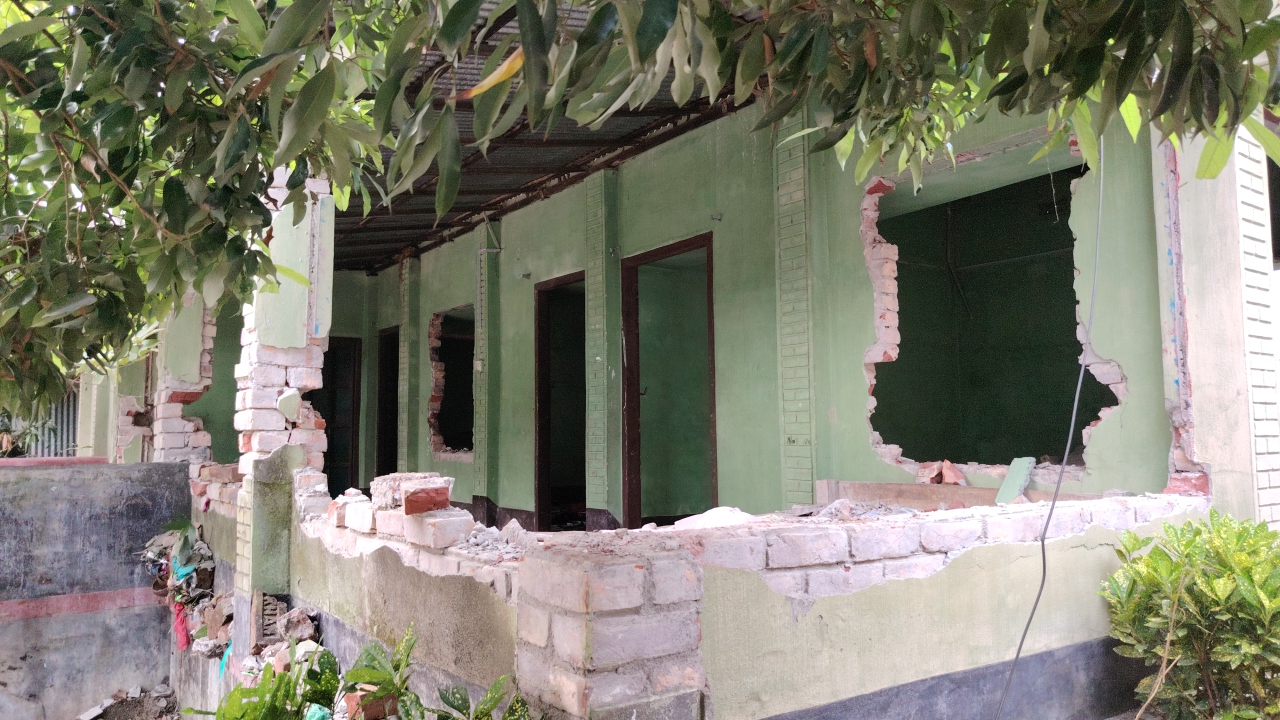হত্যাকাণ্ডের জেরে ৫০ বাড়িতে ভাঙচুর-লুটপাট, বাড়িছাড়া নারী-শিশু, নিরীহ মানুষের নামে মামলা