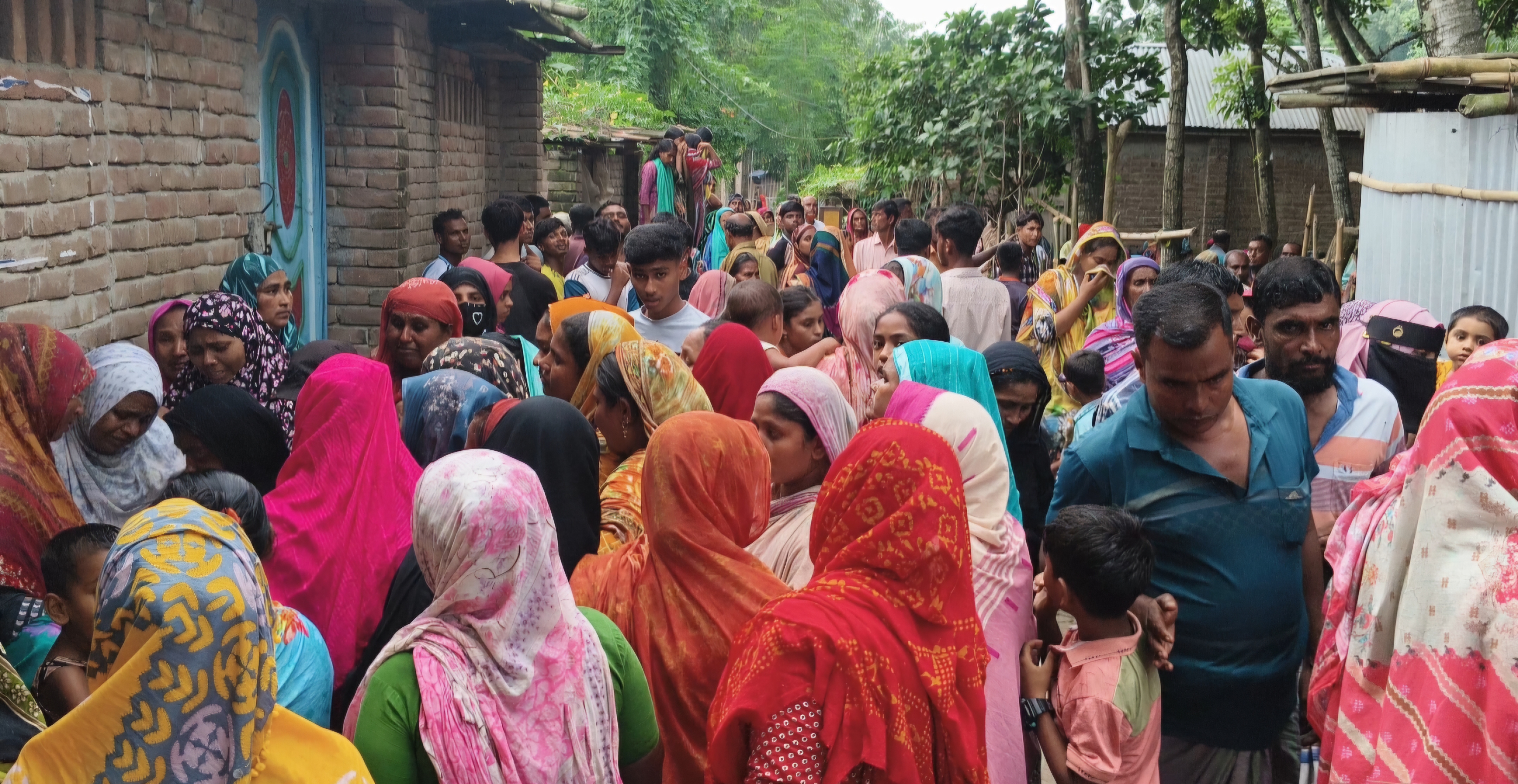 মেহেরপুরে স্কুল ফিডিং গাড়ির ধাক্কায় শিশু শিক্ষার্থীর মৃত্যু