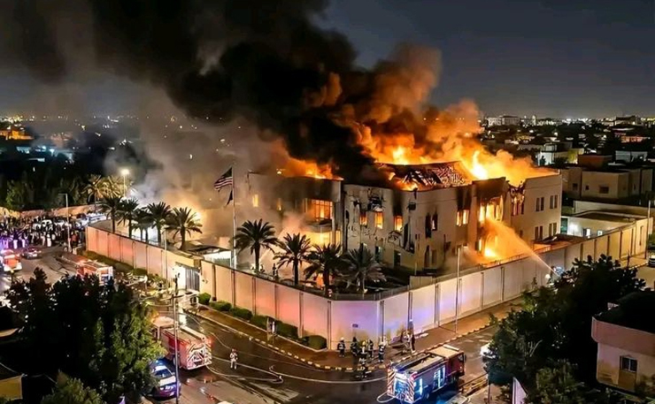 কয়েক ঘণ্টা ধরে জ্বলছে সৌদি মার্কিন দূতাবাস, হামলার দায় ইসরায়েলের ওপর চাপালো ইরান