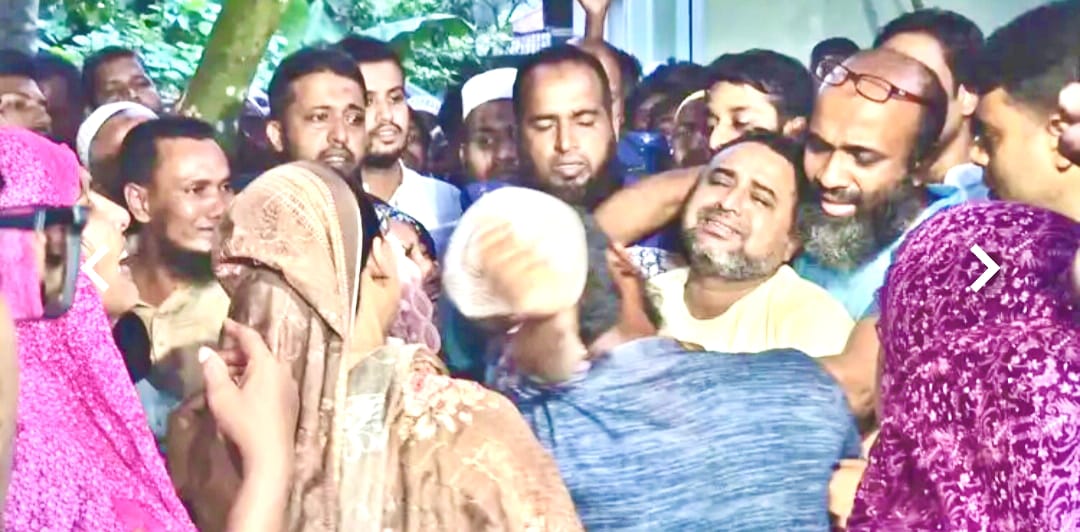 আমি মাকে দেখতে পারলাম, মা আমাকে পারল না’