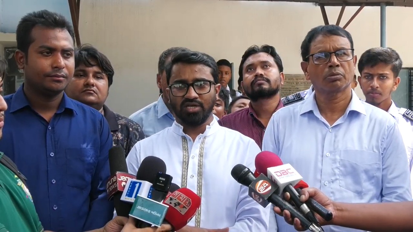 ফ্যাসিবাদ ঠেকাতে জামায়াতকে সহযোগিতার আহ্বান রাশেদ খানের