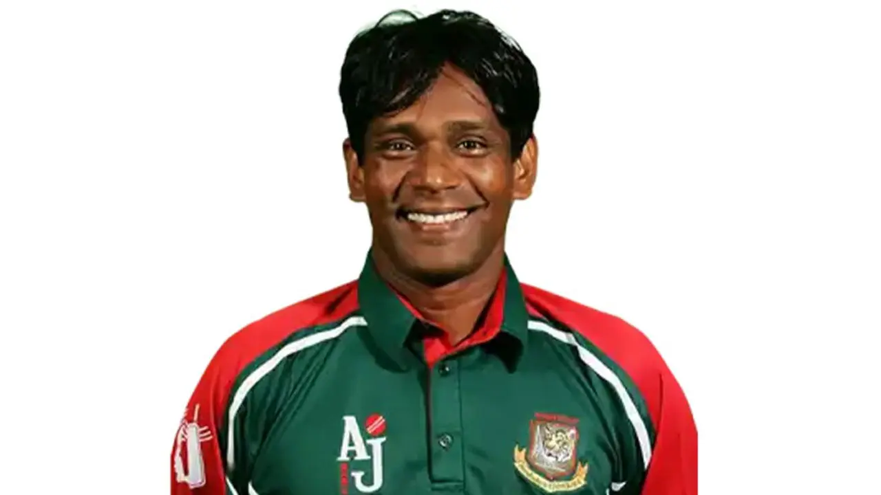 ‘একটু দেরিতে হলেও আমি খুশি’, কোচ হয়ে রফিক