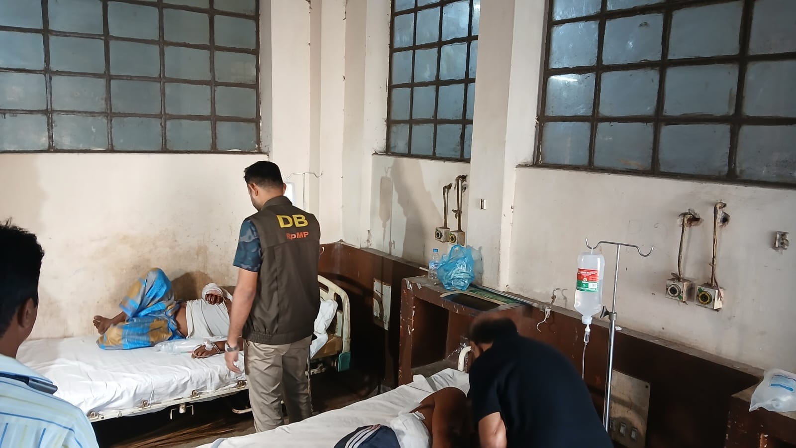 বাংলাদেশি ভেবে দুই ভারতীয় নাগরিককে গুলি করে সীমান্তে ফেলে যাওয়ার অভিযোগ বিএসএফ'র বিরুদ্ধে