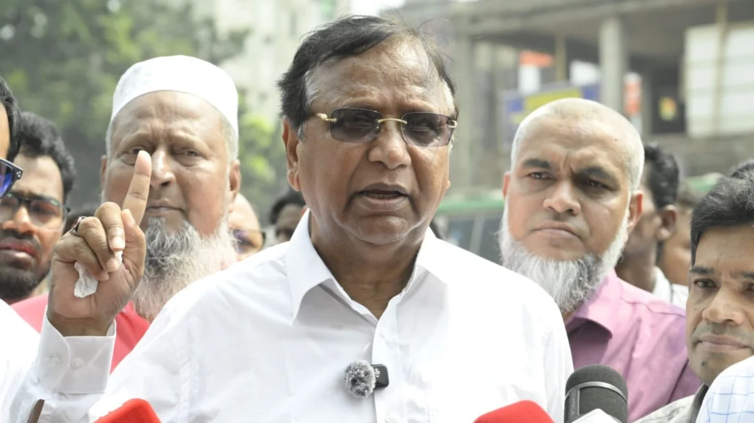 অবৈধ হকার বসলে মালামাল জব্দ ও মামলা: ডিএসসিসি প্রশাসক