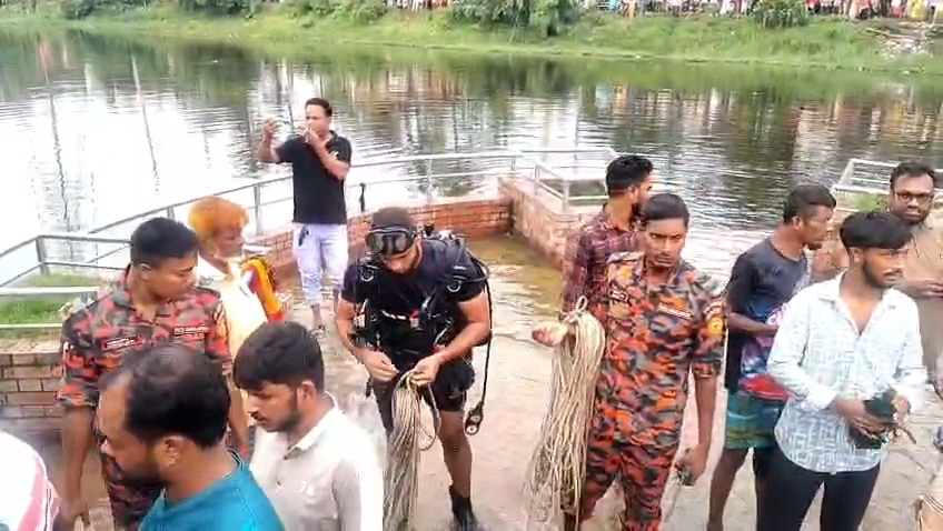 সিদ্ধিরগঞ্জে ডিএনডি লেকে গোসল করতে নেমে কিশোরীসহ একই পরিবারের তিনজনের মৃত্যু