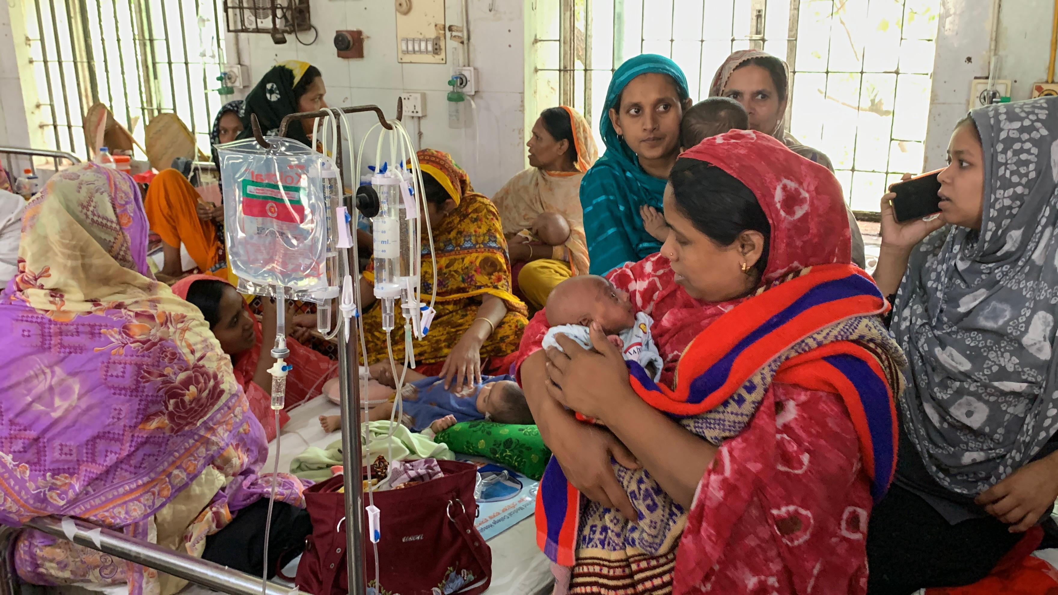 রাজশাহী মেডিকেলে বাড়ছে হামের প্রকোপ: ২৪ ঘণ্টায় ভর্তি ২০, মৃত্যু ১