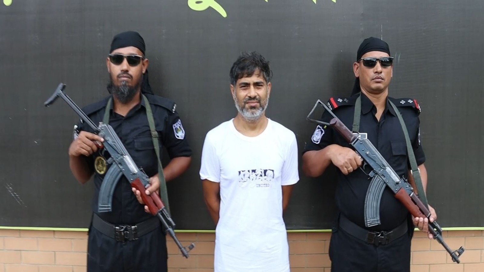 খুলনায় নির্জনা হত্যা মামলার প্রধান আসামি বাবা আকাশ গ্রেপ্তার