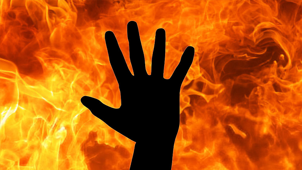 বরিশালে ওষুধের কারখানায় আগুন