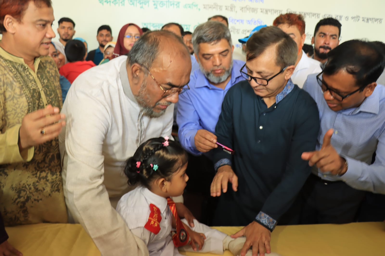 সিলেটে মাসব্যাপী হাম-রুবেলা টিকাদান শুরু, জনস্বাস্থ্যে গুরুত্ব দিচ্ছে সরকার: মন্ত্রী মুক্তাদির