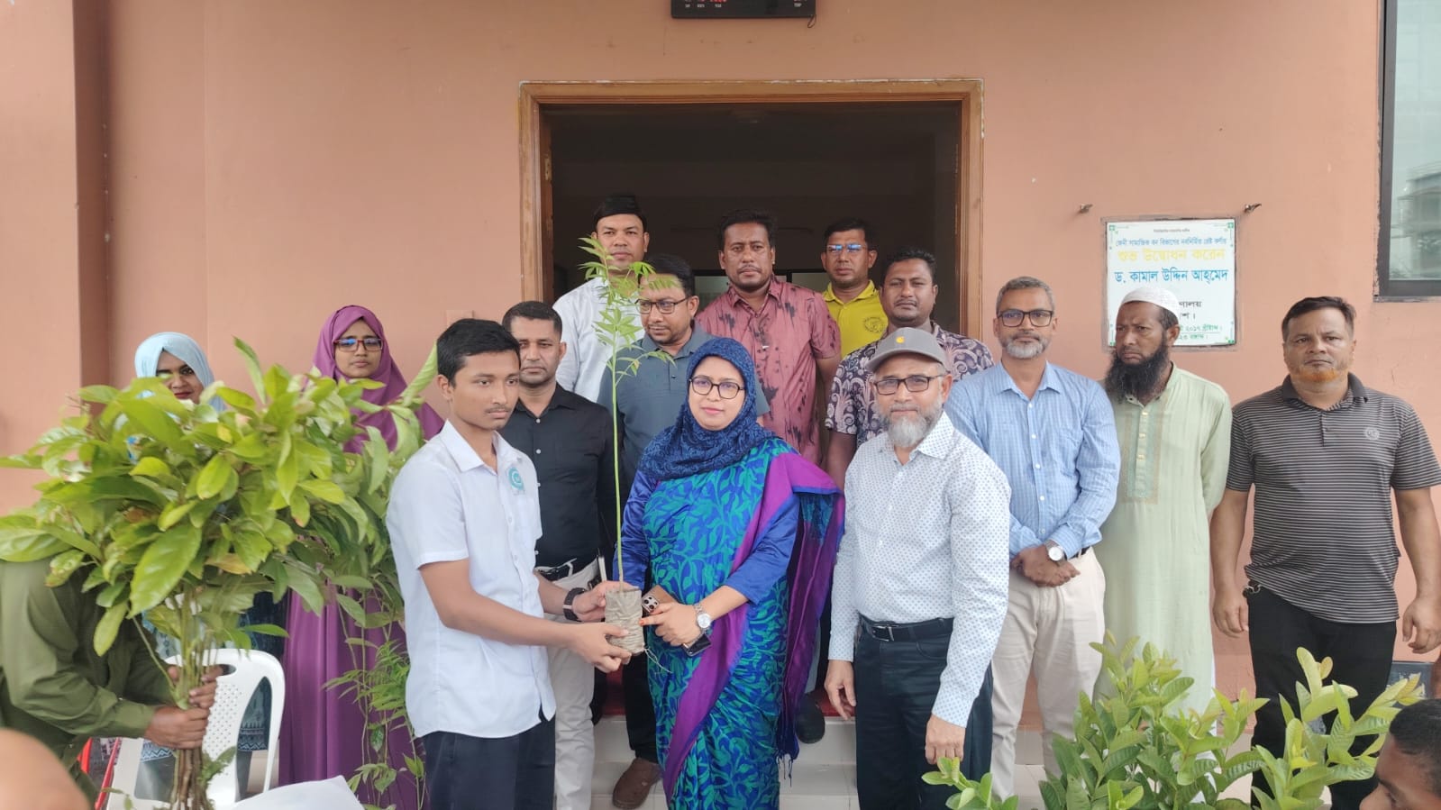 ফেনীতে ২৫ হাজার গাছের চারা রোপণ ও বিতরণ করা হবে