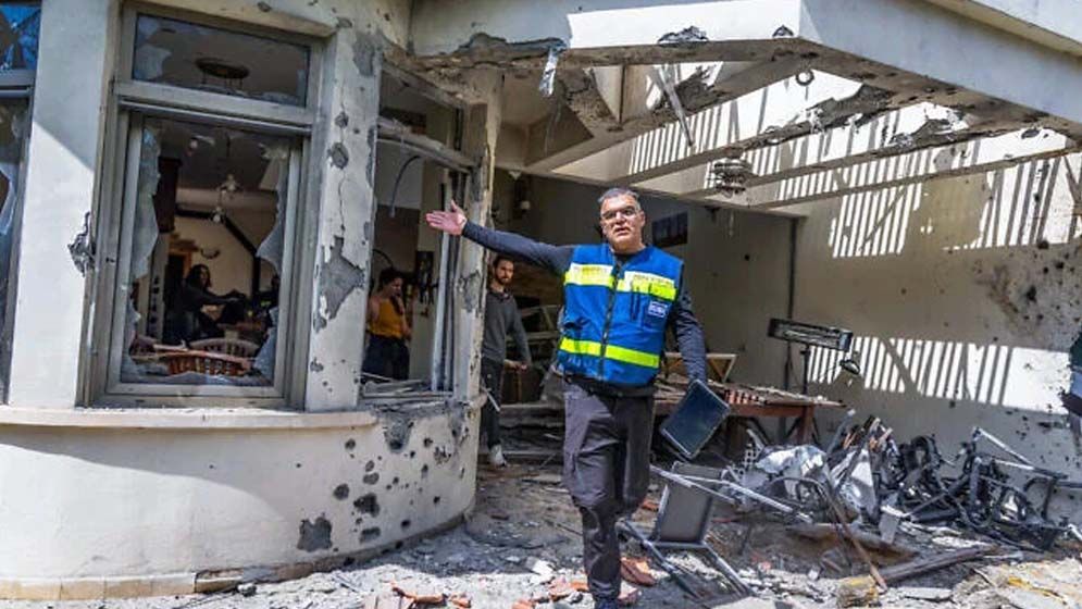 ইসরাইলে তাণ্ডব চালাল ইরানি ক্ষেপণাস্ত্র