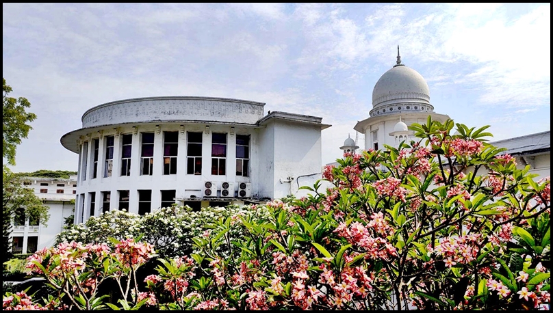 ৭৪ পৃষ্ঠার পূর্ণাঙ্গ রায় প্রকাশ: অবসরপ্রাপ্ত প্রধান বিচারপতিই হবেন তত্ত্বাবধায়ক সরকারের প্রধান