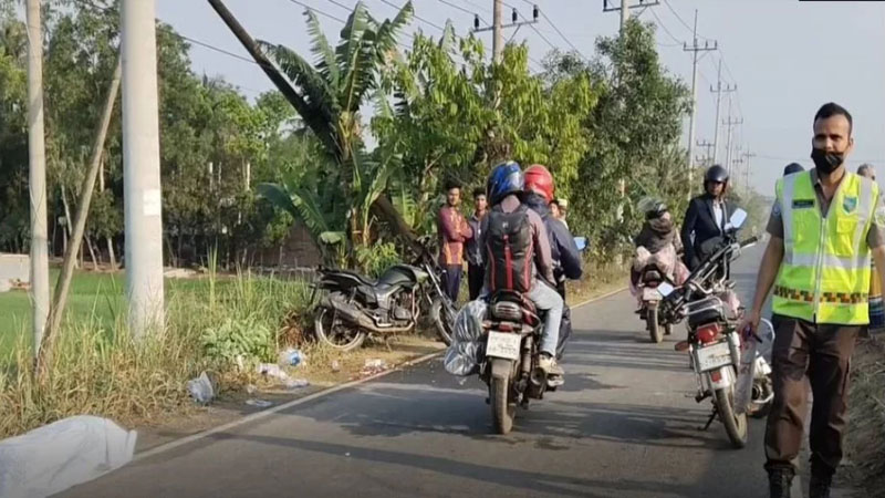 যমুনা সেতু মহাসড়কে মোটরসাইকেল দুর্ঘটনায় নিহত ১