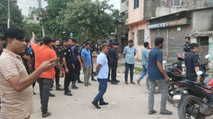 নারায়ণগঞ্জে র‍্যাবের ওপর হামলা,আহত ৩ জন হাসপাতালে