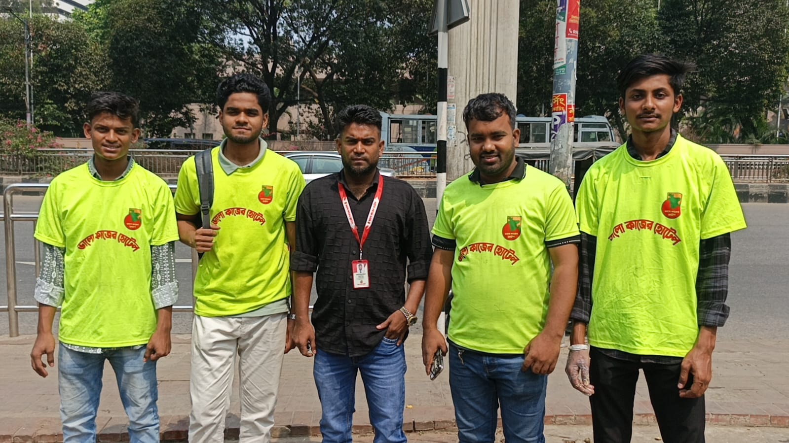 ২০০৯ থেকে মানবতার পথচলা: ভালো কাজের বিনিময়ে খাবার-এক অনন্য উদ্যোগ ‘ভালো কাজের হোটেল’