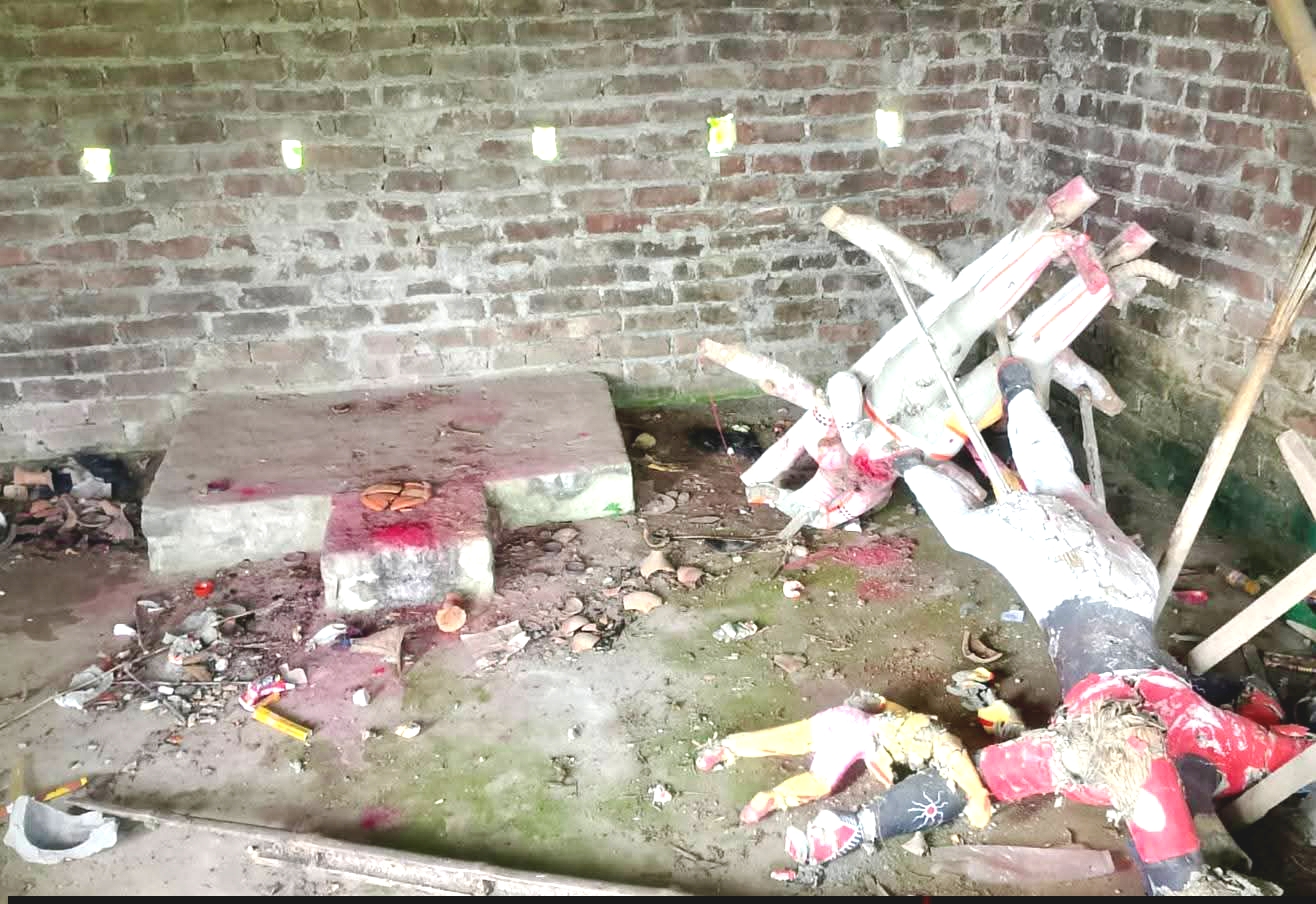বগুড়ায় এক রাতে তিন মন্দিরে ভাংচুর