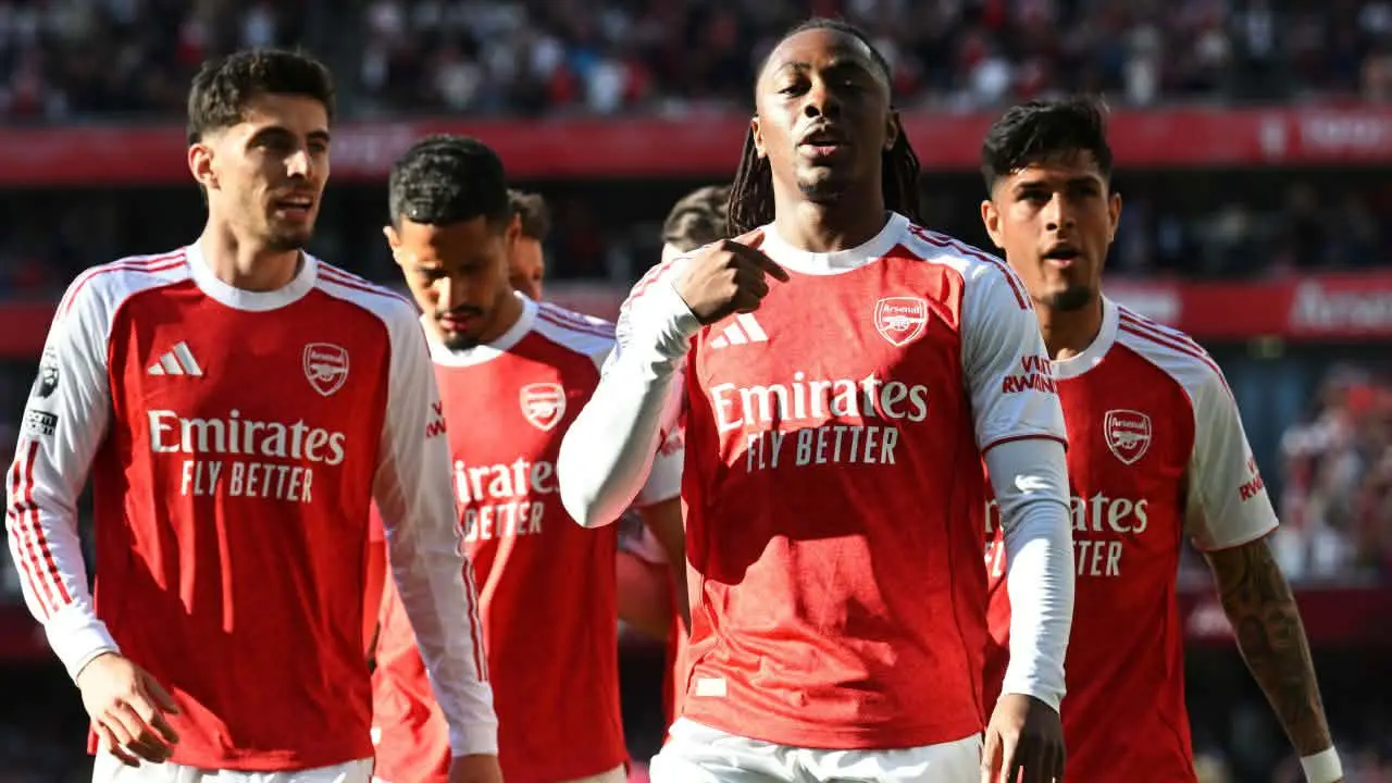 ম্যানসিটিকে হটিয়ে ফের শীর্ষে আর্সেনাল