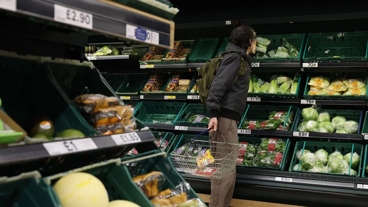 মধ্যপ্রাচ্যে যুদ্ধের জেরে বিশ্ববাজারে খাদ্যপণ্যের দাম বেড়েছে