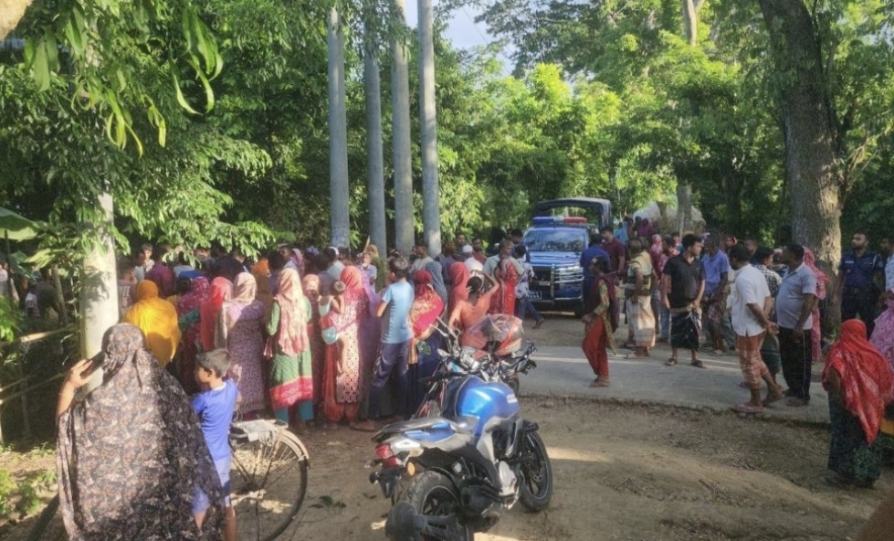 নড়াইলে ফুটবল খেলাকে কেন্দ্র করে বৃদ্ধকে কুপিয়ে হত্যার অভিযোগ