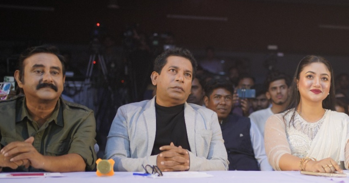 বিচারক হলেন মোশাররফ করিম!
