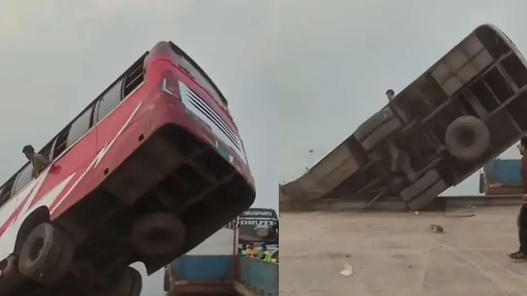 দৌলতদিয়া ফেরিঘাটে বাসডুবির ঘটনায় নিহত বেড়ে ২৫