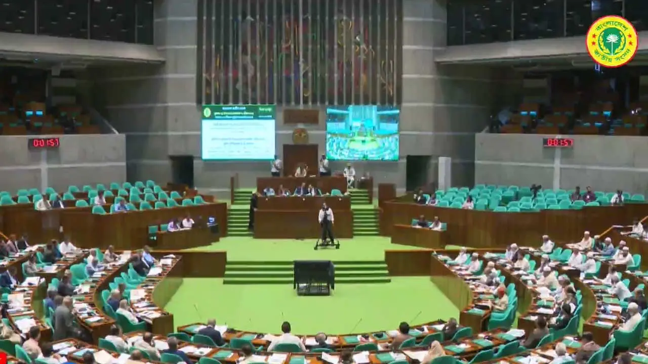 পর্যটন শিল্পের উন্নয়নের সমন্বিত উদ্যোগ ও কৌশলগত রূপরেখা রয়েছে