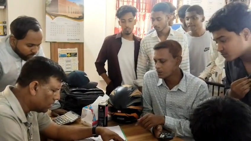 সোনারগাঁওয়ে নগদ ডিস্ট্রিবিউশন হাউজে হামলা, নগদ ও ই-মানি ডাকাতি
