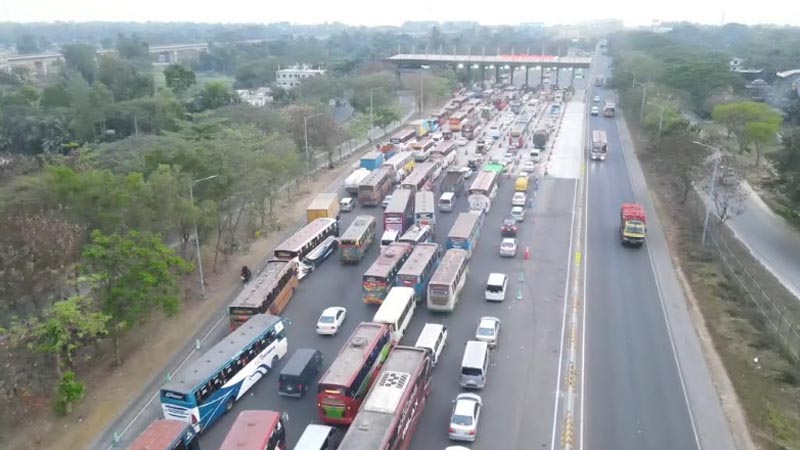 পদ্মা সেতুতে যানবাহন ও টোল উভয় ক্ষেত্রেই নতুন মাইলফলক
