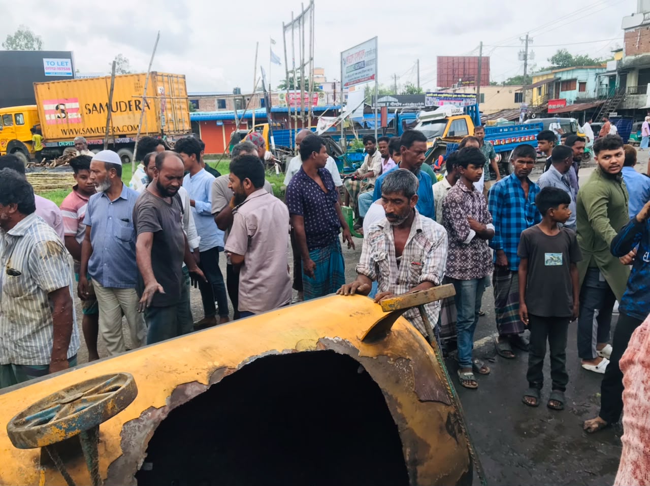 মীরসরাইয়ে হাওয়ার টাংকি বিস্ফোরণ আহত- ১