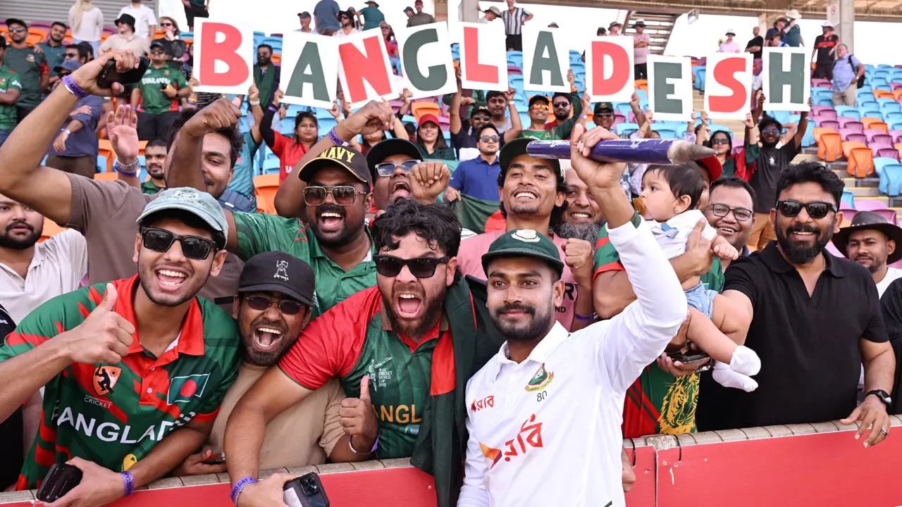 বাংলাদেশে সম্প্রচার হয়নি ইতিহাসগড়া টেস্ট, সেখানেই দর্শক উপস্থিতির রেকর্ড