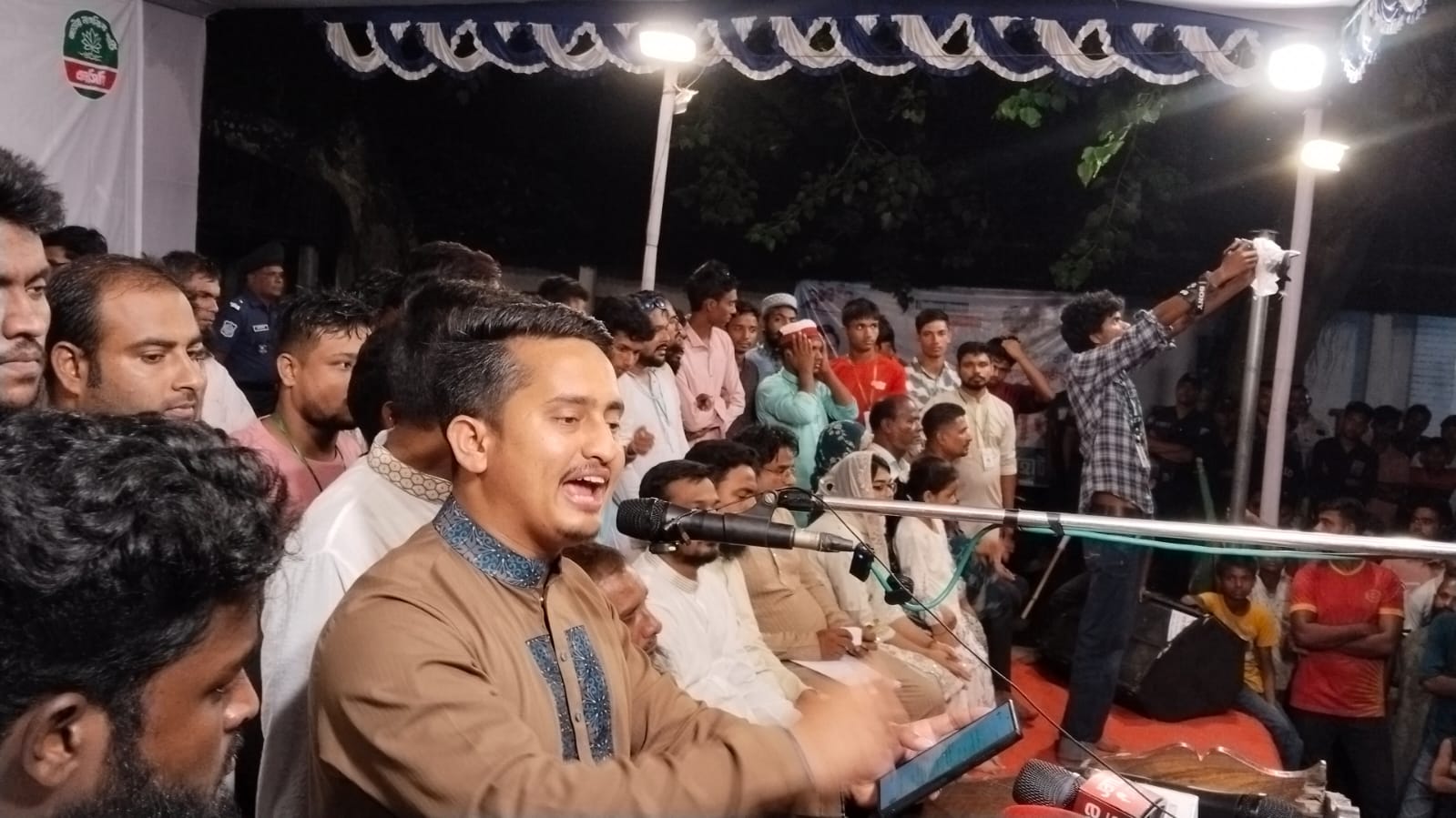 গণভোট অবৈধ হলে বিএনপি সরকারও অবৈধ: সারজিস আলম