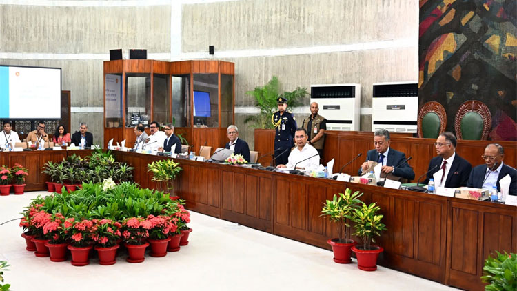রাষ্ট্রপতি নিয়ে জল্পনার মধ্যেই মন্ত্রিসভায় রদবদল?