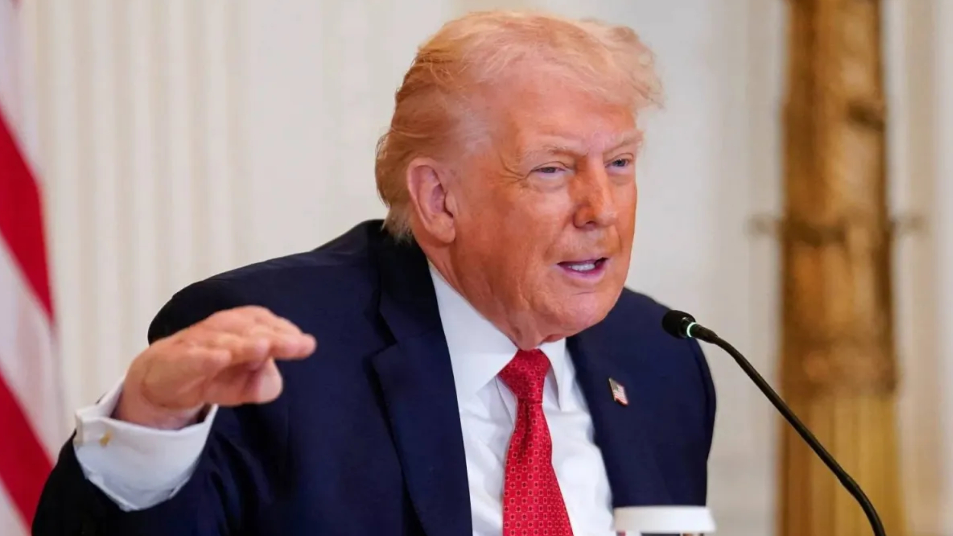 আলোচনা ব্যর্থ হলে ইরানে হামলার হুঁশিয়ারি ট্রাম্পের