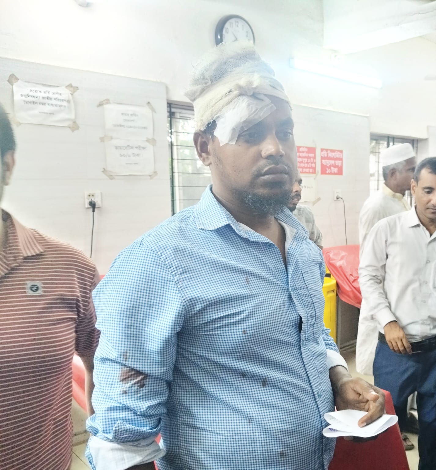 সোনারগাঁয়ে সাংবাদিকের ওপর হামলা, আহত ৭; থানায় অভিযোগ