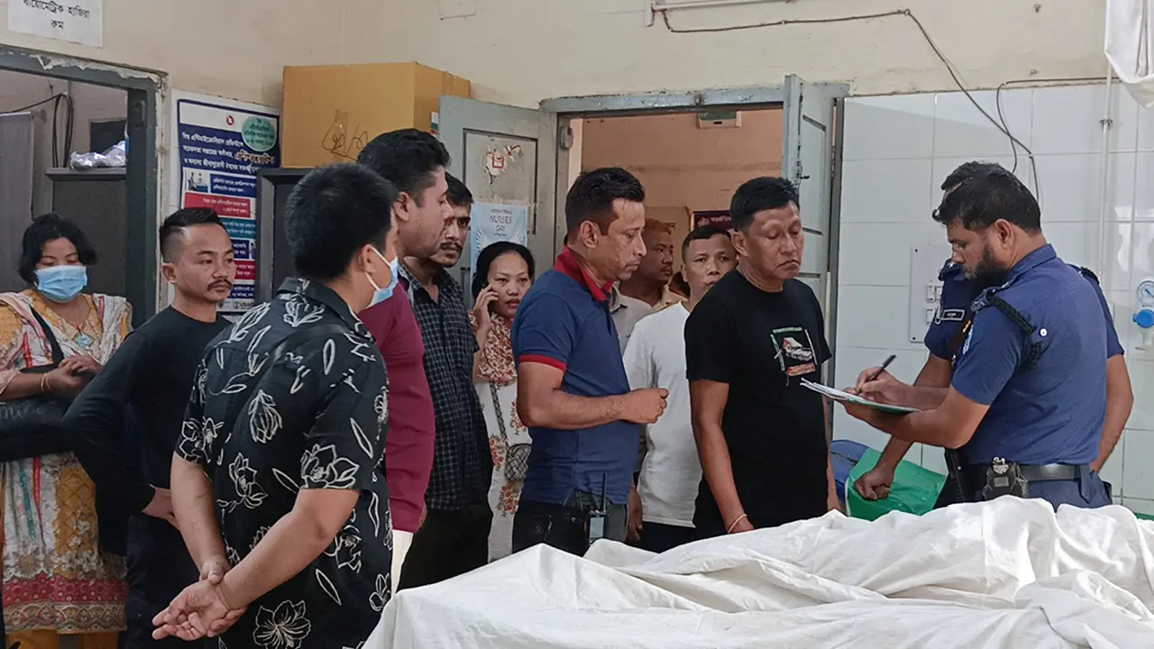 রাঙামাটিতে যাত্রীবাহী পিকআপ উল্টে ৪ জন নিহত