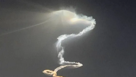 প্রথমবারের মতো ‘নৃত্যরত’ সেজ্জিল ক্ষেপণাস্ত্র ছুড়ল ইরান