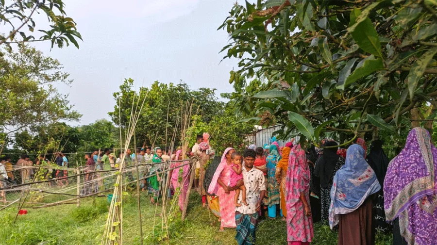 আড়াইহাজারে প্রবাসীর স্ত্রীকে শ্বাসরোধ করে হত্যার অভিযোগ