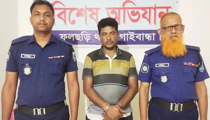 গাইবান্ধায় ইয়াবা ট্যাবলেট বিক্রির সময় বিএনপি নেতা গ্রেফতার