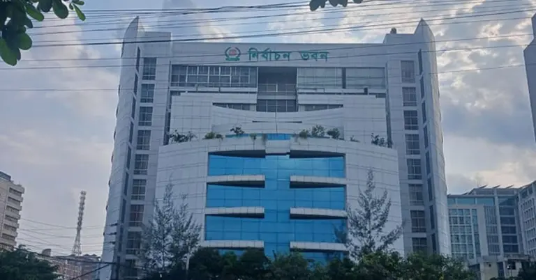 প্রবাসী ভোটার নিবন্ধন প্রক্রিয়া সহজ করার উদ্যোগ ইসির