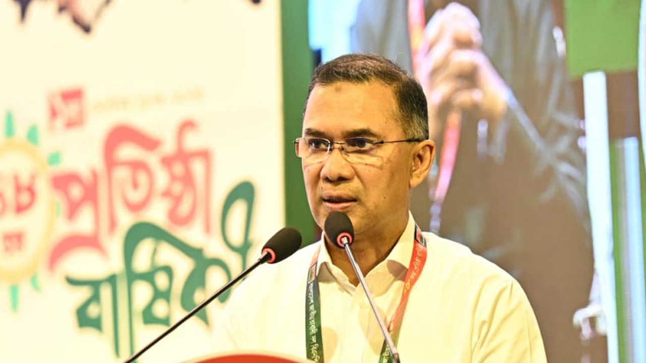 সংকট মোকাবিলায় সরকার কাজ করছে, অরাজকতা হলে আইন অনুযায়ী ব্যবস্থা: তারেক রহমান