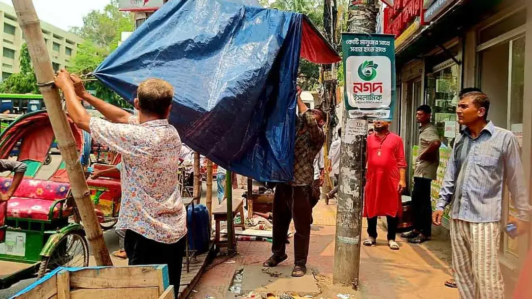 ধানমন্ডি-হাতিরপুলে অভিযান চালালো ডিএসসিসি, ২৪ মামলায় ২৫ টাকা জরিমানা